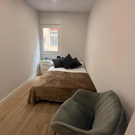 Cosette Tamabe / Fabuloso Apartartamento Moderno, Con Wifi A Tan Solo 100m De La Playa En - Es-209-89